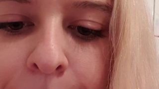 Monikag webcam show 2019-11-22_02-38-25_577