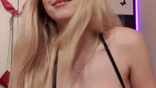 Monikag webcam show 2019-11-22_02-38-25_577