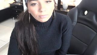 Melanihopper webcam show 2019-11-23_03-00-26_567