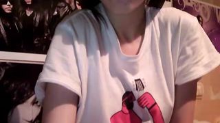 Famous-monster webcam show 2019-11-24_22-08-46_033