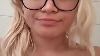 Partyrockcam webcam show 2019-11-24_09-18-47_025