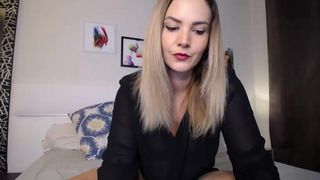Chiennette webcam show 2019-12-01_12-47-58_970