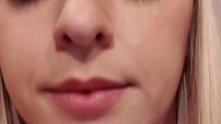 Monikag webcam show 2019-12-04_00-38-58_566