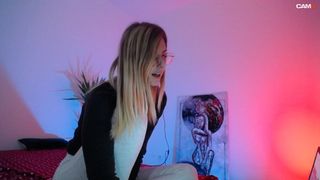 Cassy_cum webcam show 2019-12-04_01-19-17_447