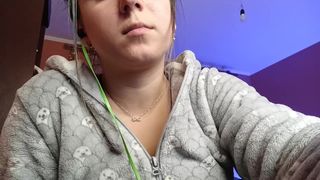 Abigeil77 webcam show 2019-12-03_22-40-17_059