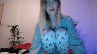 Cassy_cum webcam show 2019-12-06_22-47-46_357