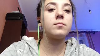 Abigeil77 webcam show 2019-12-03_22-49-30_975