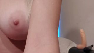 Monikag webcam show 2019-12-10_19-16-36_427