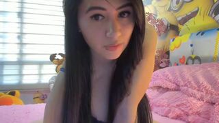 Crazypilar webcam show 2019-12-09_22-40-21_561