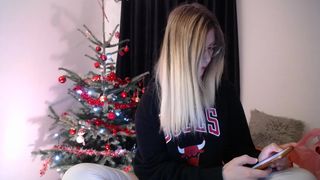 Cassy_cum webcam show 2019-12-10_21-32-45_649