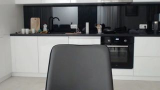 :FancyV_10.15-2018 topless show