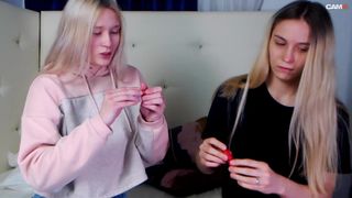 Doubleadorable webcam show 2019-12-14_23-58-54_951