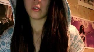 Famous-monster webcam show 2019-12-15_17-41-12_160