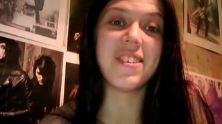 Famous-monster webcam show 2019-12-15_19-33-11_516