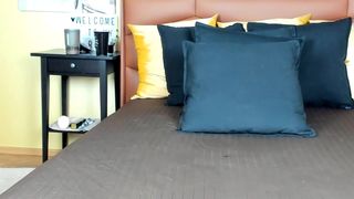 gorgeous babe perfect tits abs pussy feet