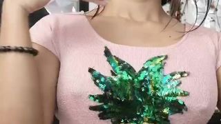 Melanihopper webcam show 2019-12-15_04-44-07_704