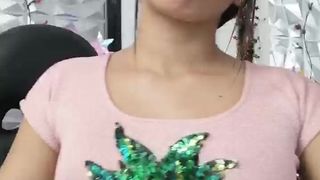 Melanihopper webcam show 2019-12-15_04-44-07_704