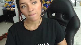 Melanihopper webcam show 2019-12-18_05-23-10_409