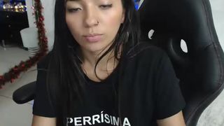 Melanihopper webcam show 2019-12-18_05-23-10_409