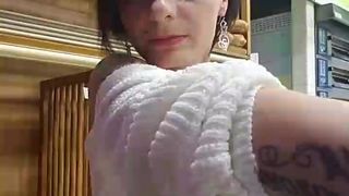 Lalyhot01 webcam show 2019-12-19_16-41-00_184