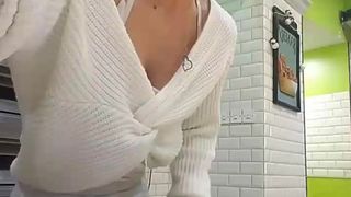 Lalyhot01 webcam show 2019-12-19_16-41-00_184