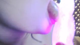 HornyUnicornn Light-up Dildo&up close pussy play 101116