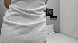 sara_still-2019-11-12 2/3