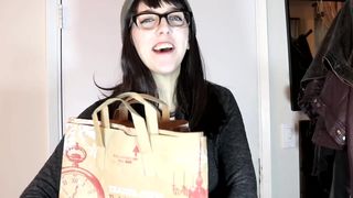 Princessberpl - Mommy's First Knot