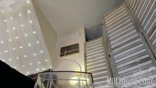 sexiest milf hot pussy squirt