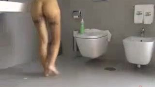 Tatiana neves shower