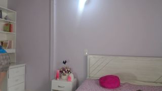 Tinny Scarlett naked smile part.1