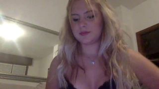 Giulia01it webcam show 2020-01-05_17-23-49_960