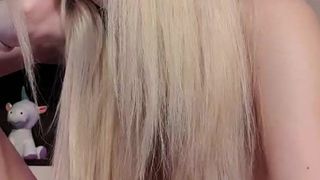 Monikag webcam show 2019-12-29_01-06-56_303