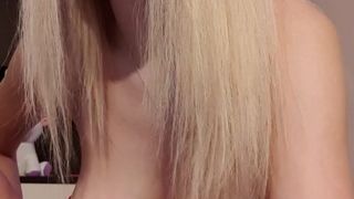 Monikag webcam show 2019-12-29_01-06-56_303