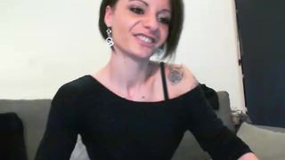 Lalyhot01 webcam show 2020-01-02_09-36-06_967