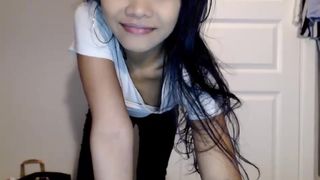 sexyticky_10012020_2331_female_chaturbate (1)