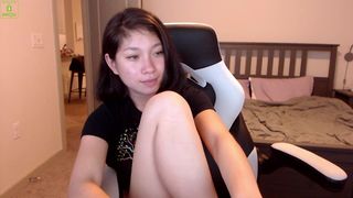 Chat with Kawaiilily in a Live Adult Video Chat Room