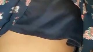 Camgirl Kikaninchen - Show body in public toilet