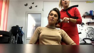 anyarayne  cu taxi la coafura