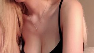 Monikag webcam show 2020-01-17_02-21-24_166