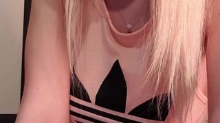 Monikag webcam show 2020-01-18_02-27-19_316