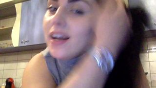 Giuly21 webcam show 2020-01-17_19-09-34_587
