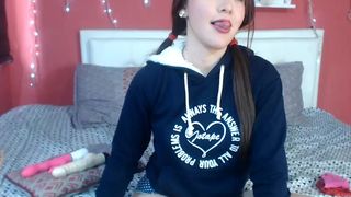 Sasxha webcam show 2020-01-17_16-50-21_397