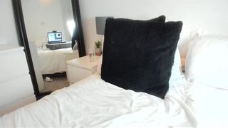 cleolane faps with glass dildo