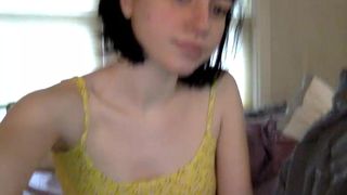 yourveryownlolita@chaturbate 2016-11-27 20-00-18
