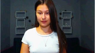 Sara_Grace under white top ?