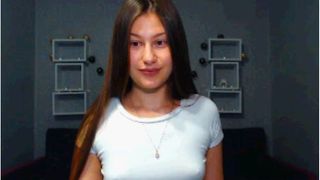 Sara_Grace under white top ?