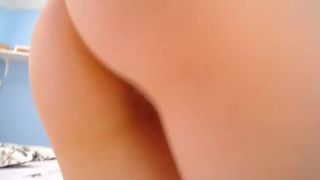 Busty Babe Xpozes HUGE bOObz ~ 1ŚáŝšýṔúṡṣÿ