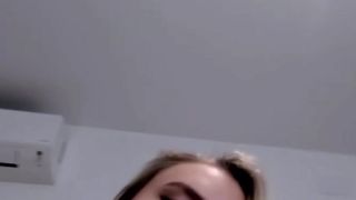 deea_Hot99 huge side boob