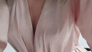 Bunny_vic webcam show 2020-02-09_17-41-40_254